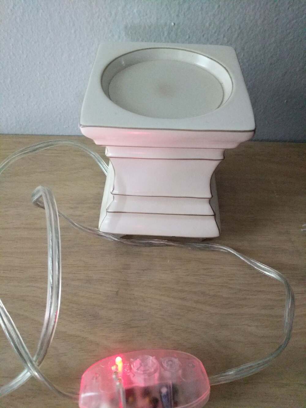 Gold Canyon White Electric Scent Pod Holder Candle Warmer w/ Timer Model 82898